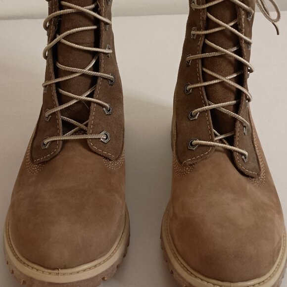 Timberland 2 Tone Tan Suede Sherpa Lined Boots Waterproof Women’s Size 8 - Picture 4 of 16